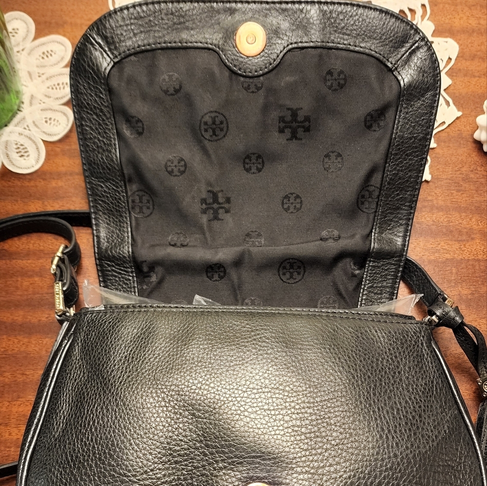 Tory Burch Small Black Crossbody Purse Gem